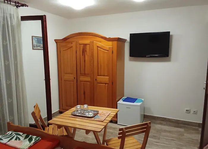 And Bova Baška
