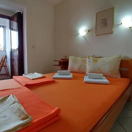 And Bova Guest house Baska (Krk)