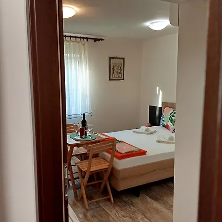 Apartments&rooms Bova 3*