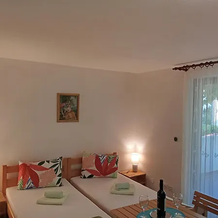 בית הארחה And Bova