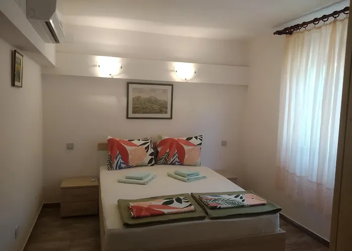 Πανσιόν And Bova 3*