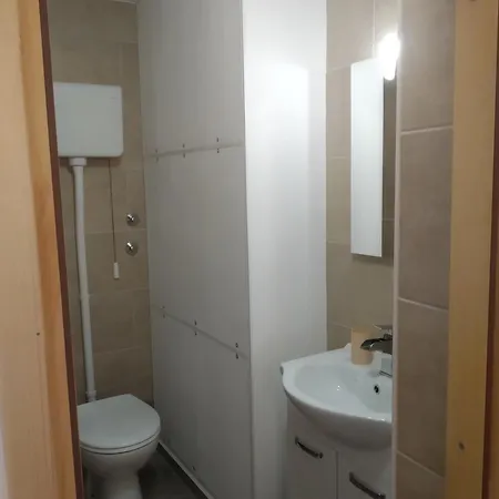 And Bova Πανσιόν 3*